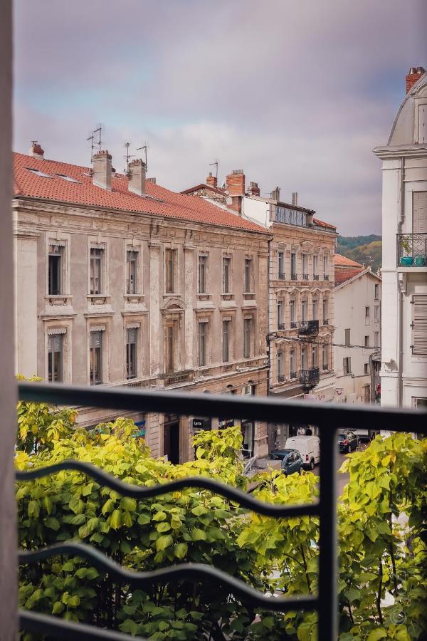 Grand Hotel De La Poste - Lyon Sud - Vienne Bagian luar foto