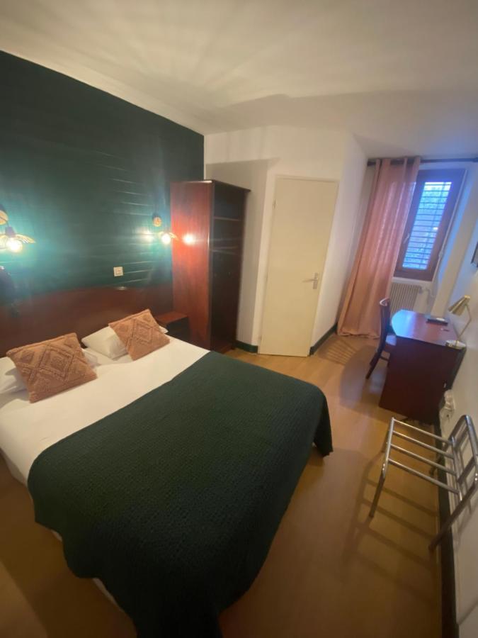 Grand Hotel De La Poste - Lyon Sud - Vienne Bagian luar foto