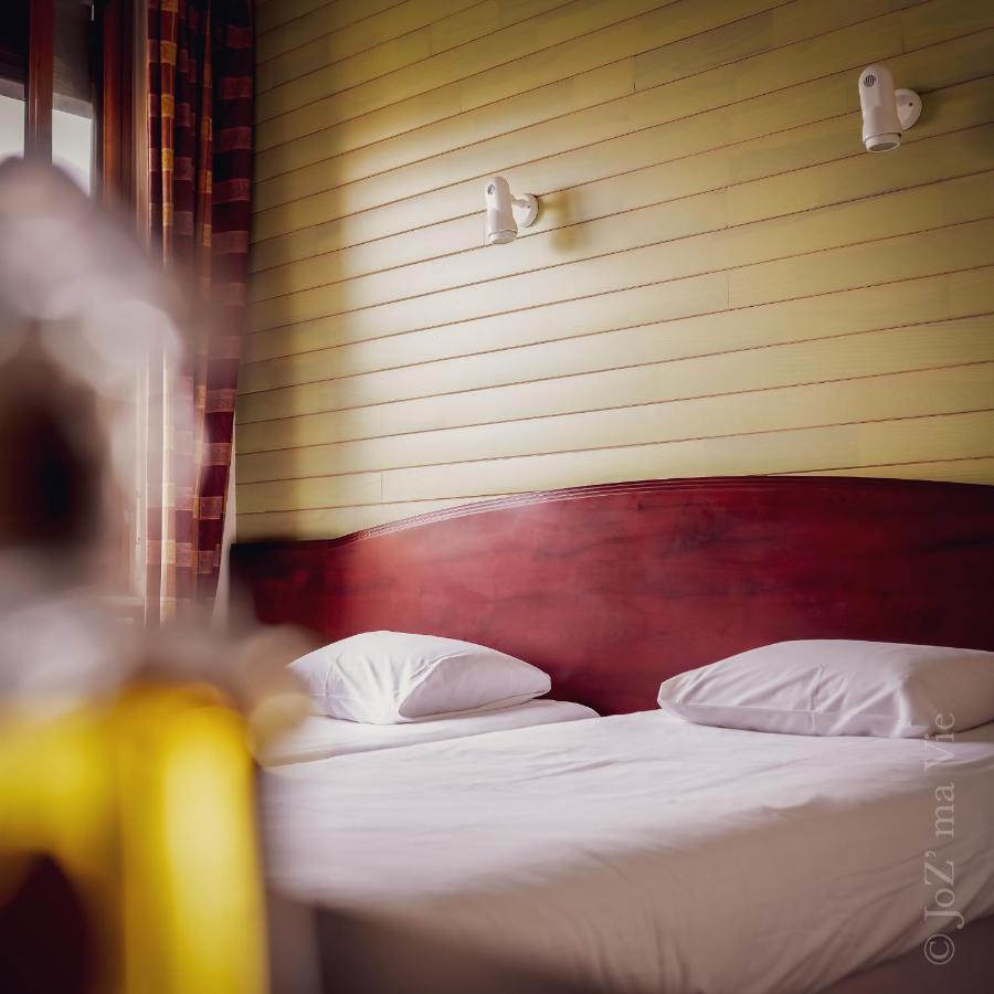 Grand Hotel De La Poste - Lyon Sud - Vienne Bagian luar foto